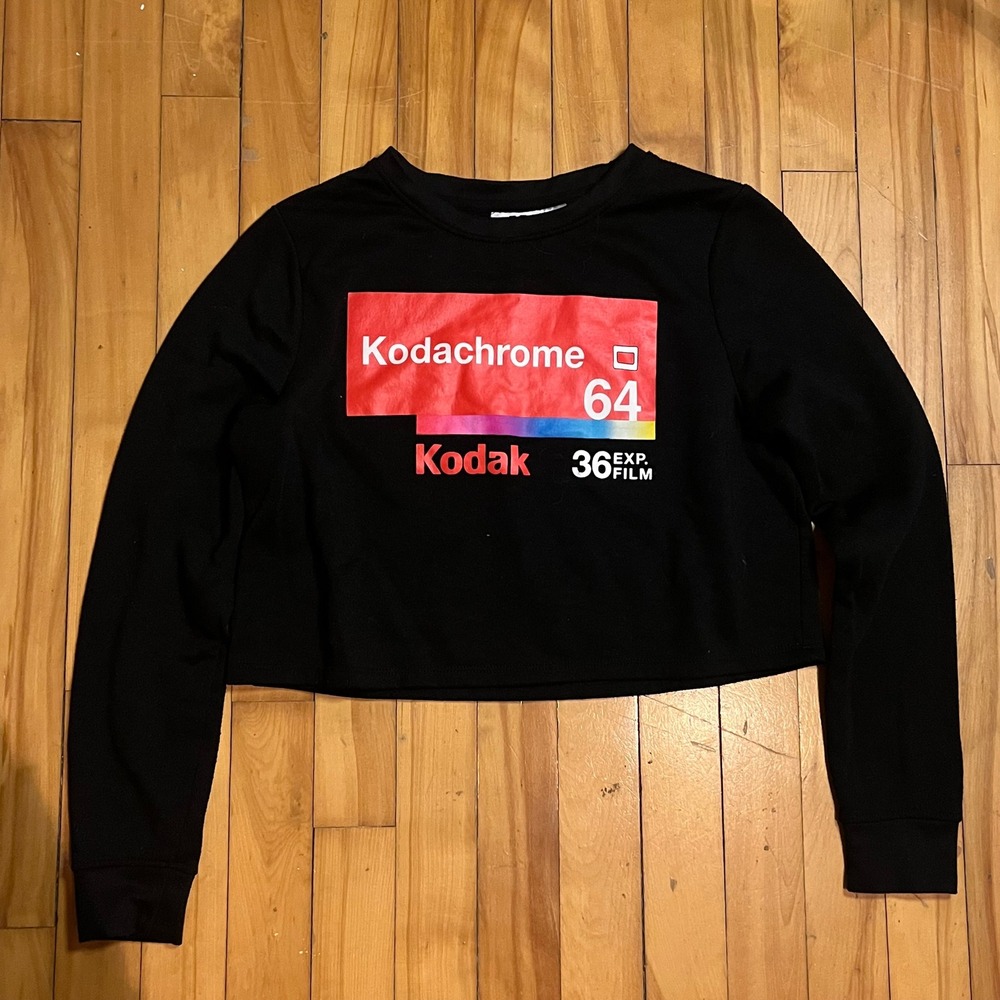Kodak Kodachrome 64 Graphic Cropped Long Sleeve Sweatshirt Black S/P